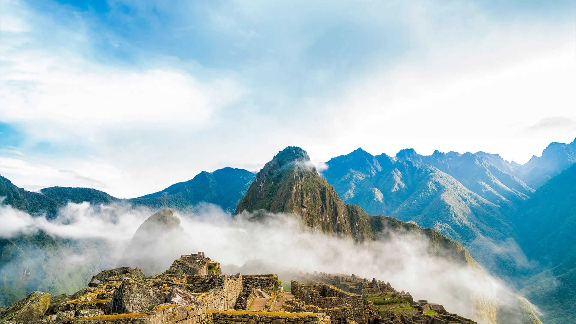 Ruine sur le top d'une montagne