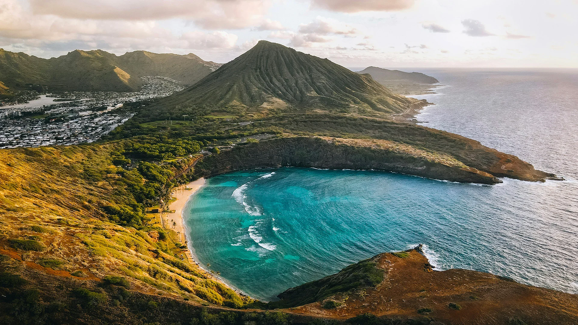 Vue sur une baie Hawaïenne